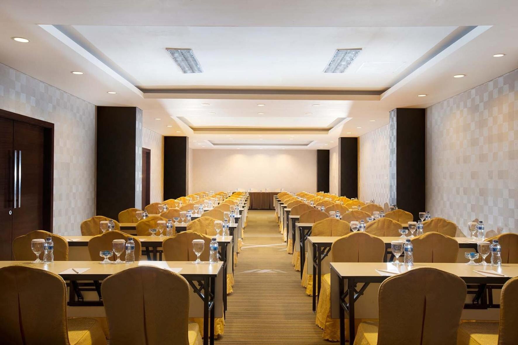 Hariston Hotel & Suites, Pluit - Jakarta Jacarta Exterior foto