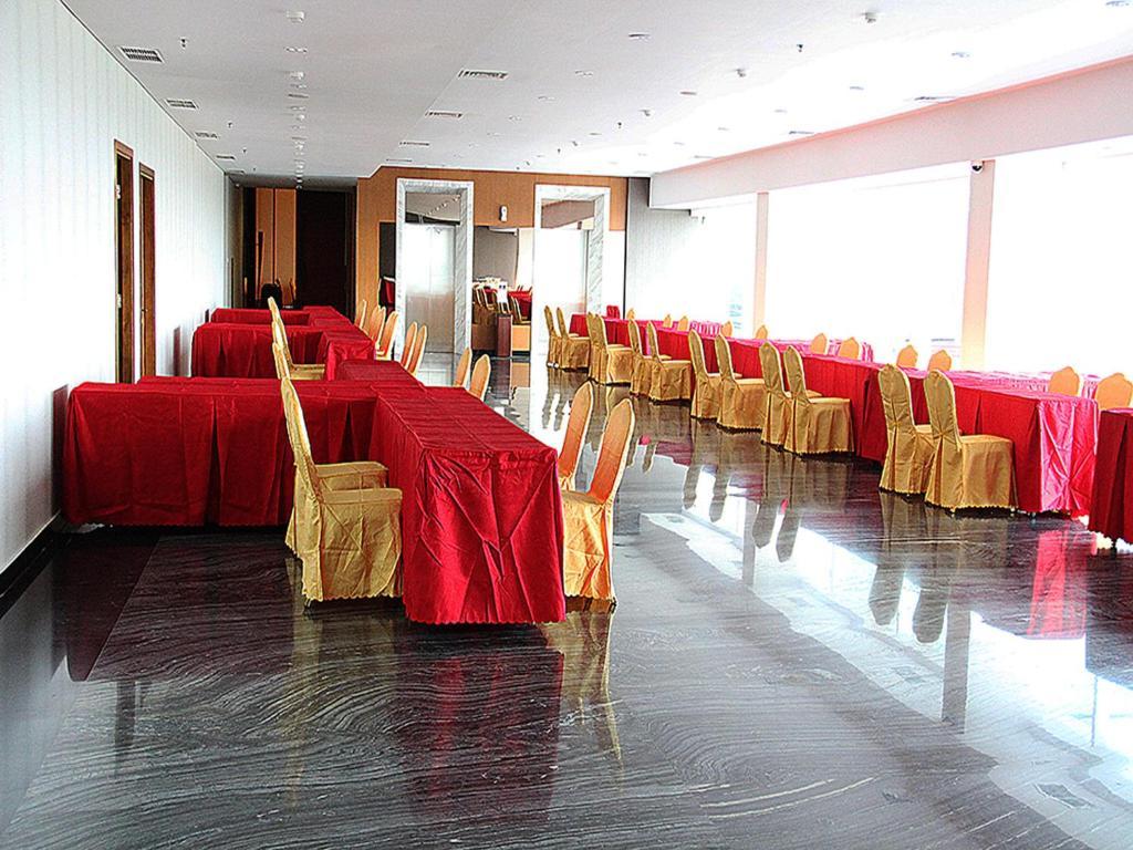 Hariston Hotel & Suites, Pluit - Jakarta Jacarta Exterior foto
