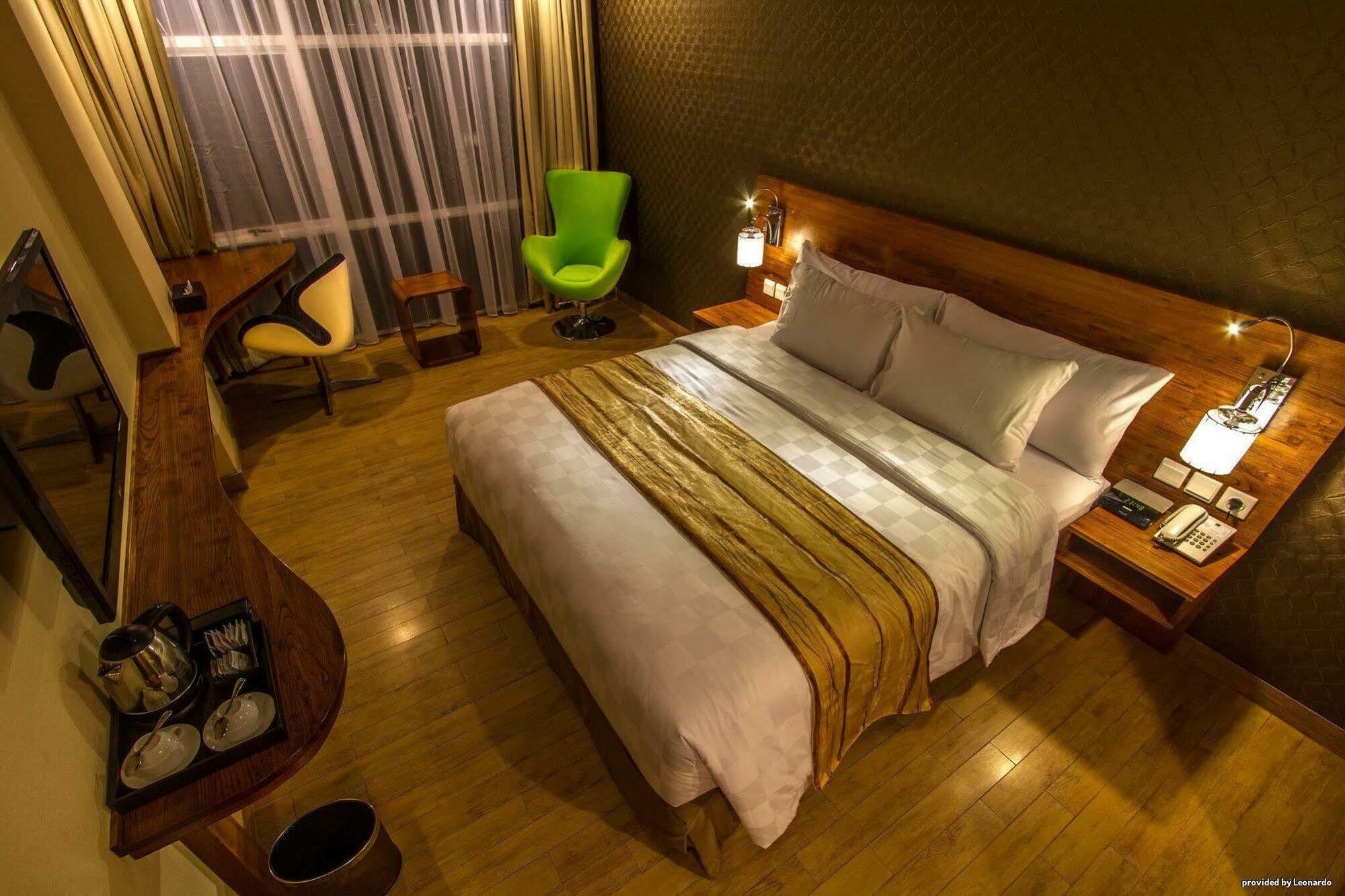 Hariston Hotel & Suites, Pluit - Jakarta Jacarta Exterior foto